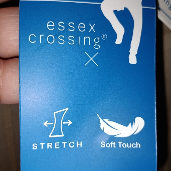 Man's joggers NWT - Picture 9 of 11